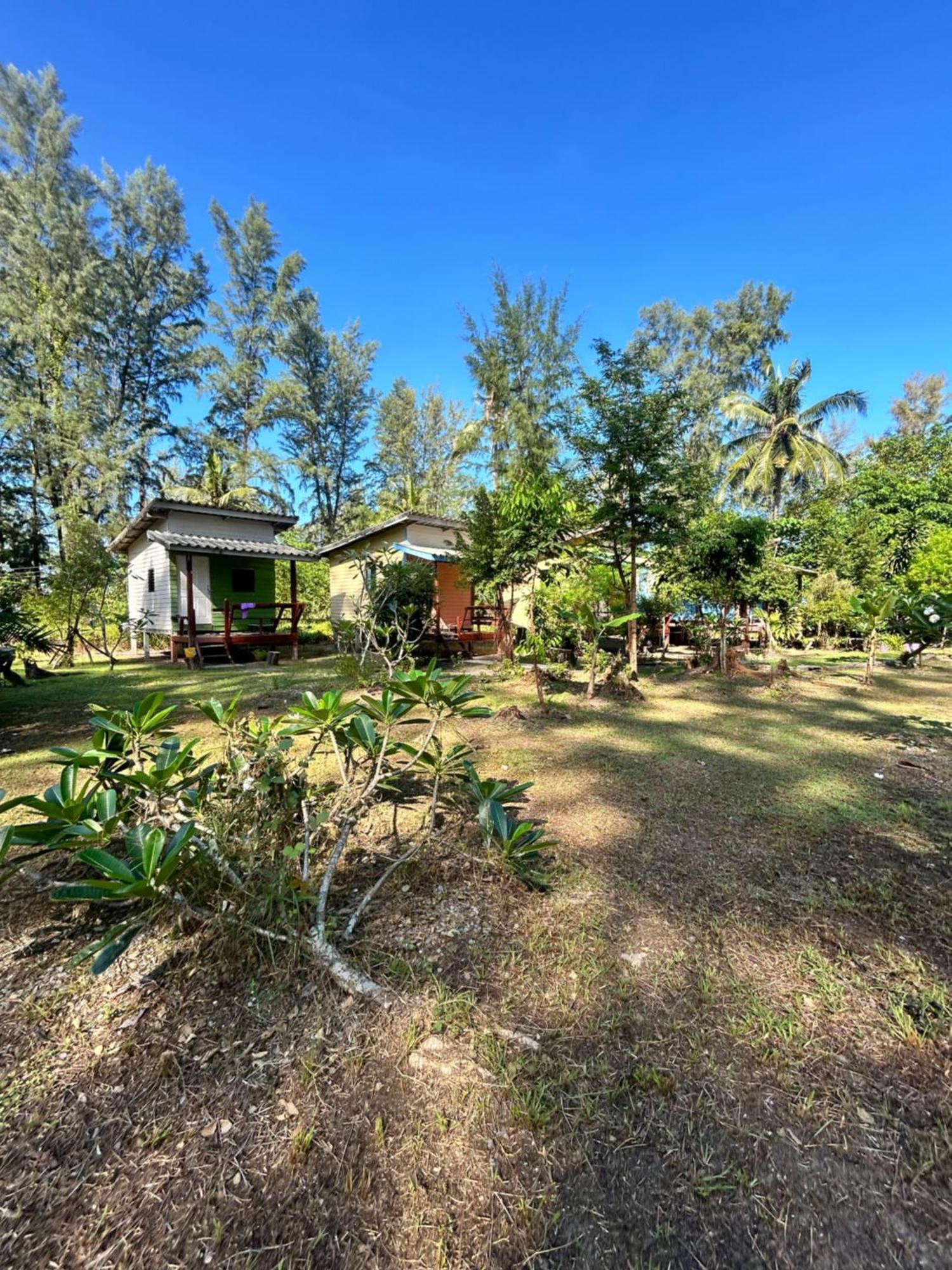 Neverland Beach Village Bungalows Ко-Ланта Екстер'єр фото