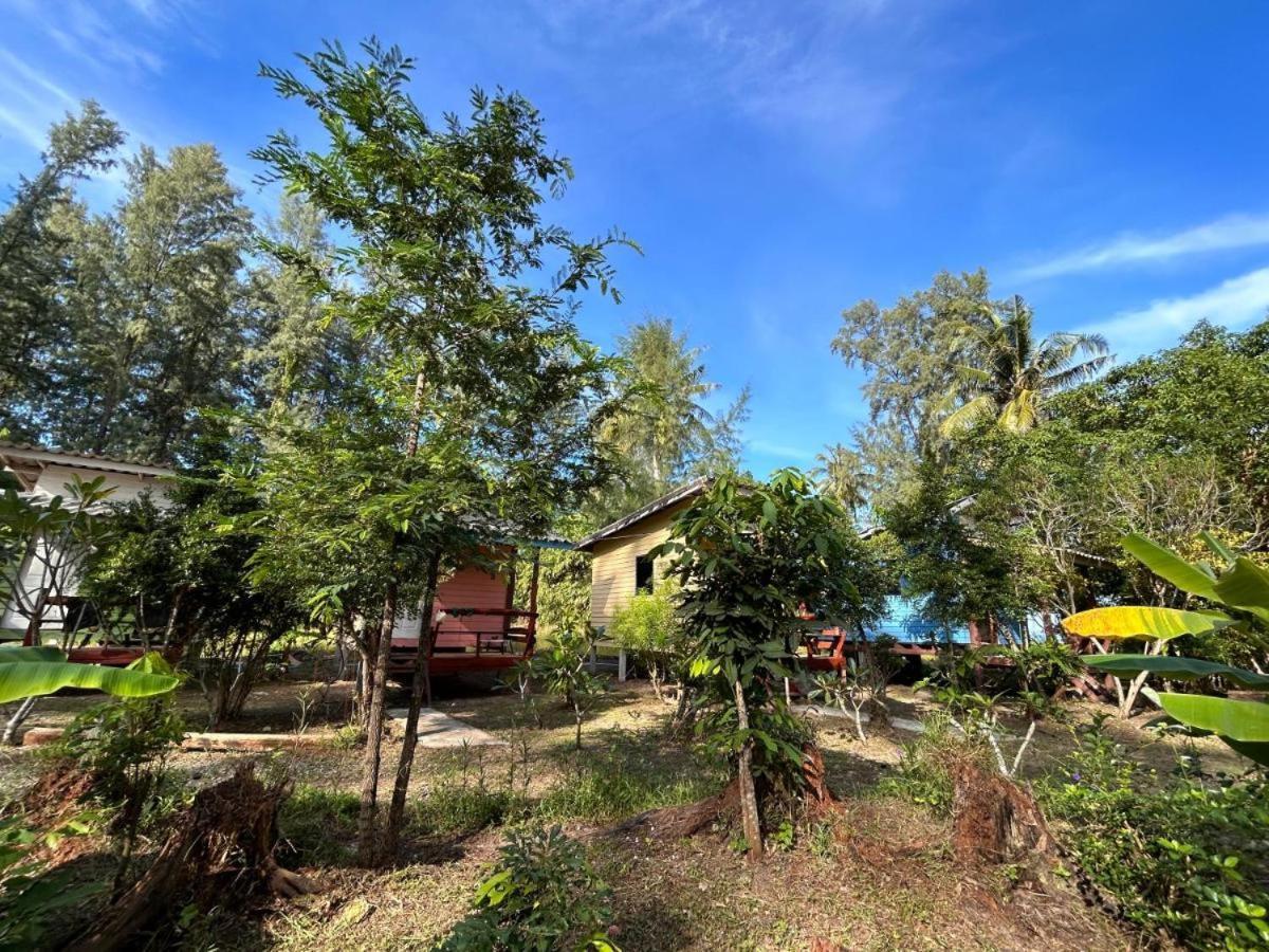 Neverland Beach Village Bungalows Ко-Ланта Екстер'єр фото